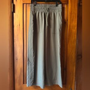Mondetta wide leg sage green pants